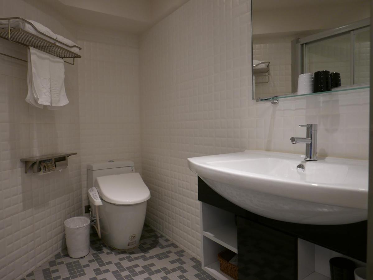 泊居旅店二館 Oursinn Hotel 2 Taipei Esterno foto