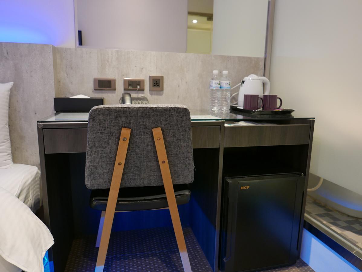 泊居旅店二館 Oursinn Hotel 2 Taipei Esterno foto