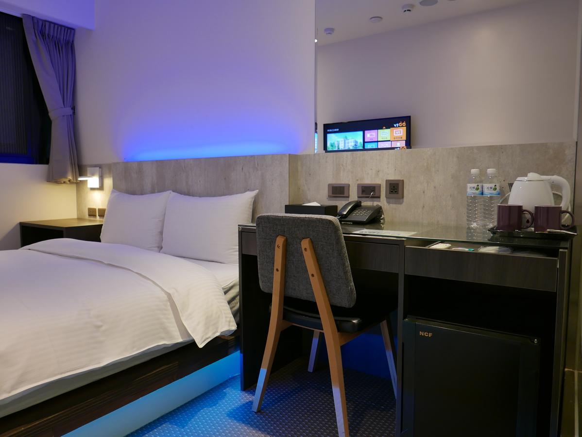 泊居旅店二館 Oursinn Hotel 2 Taipei Esterno foto