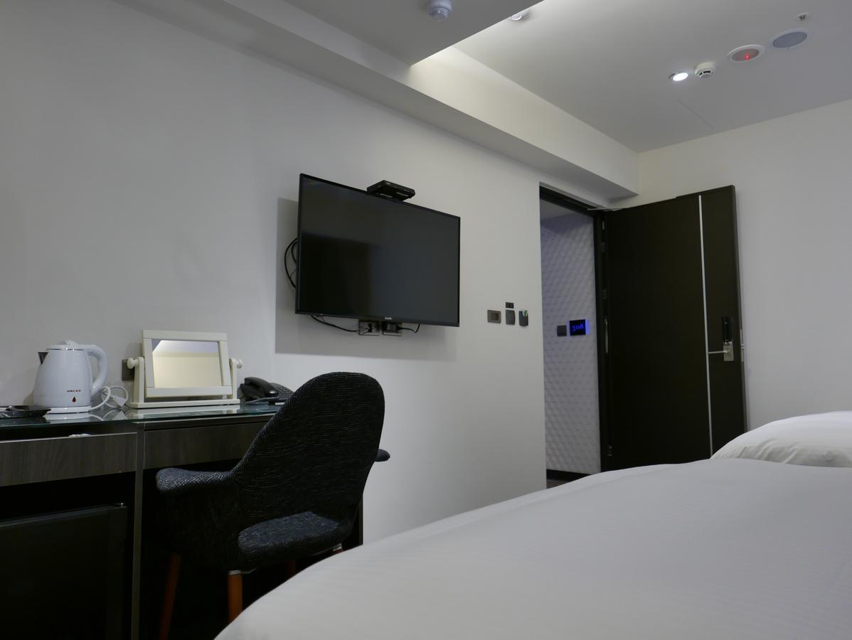 泊居旅店二館 Oursinn Hotel 2 Taipei Esterno foto