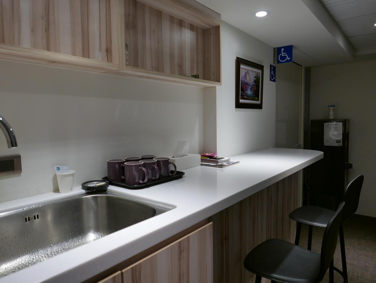 泊居旅店二館 Oursinn Hotel 2 Taipei Esterno foto